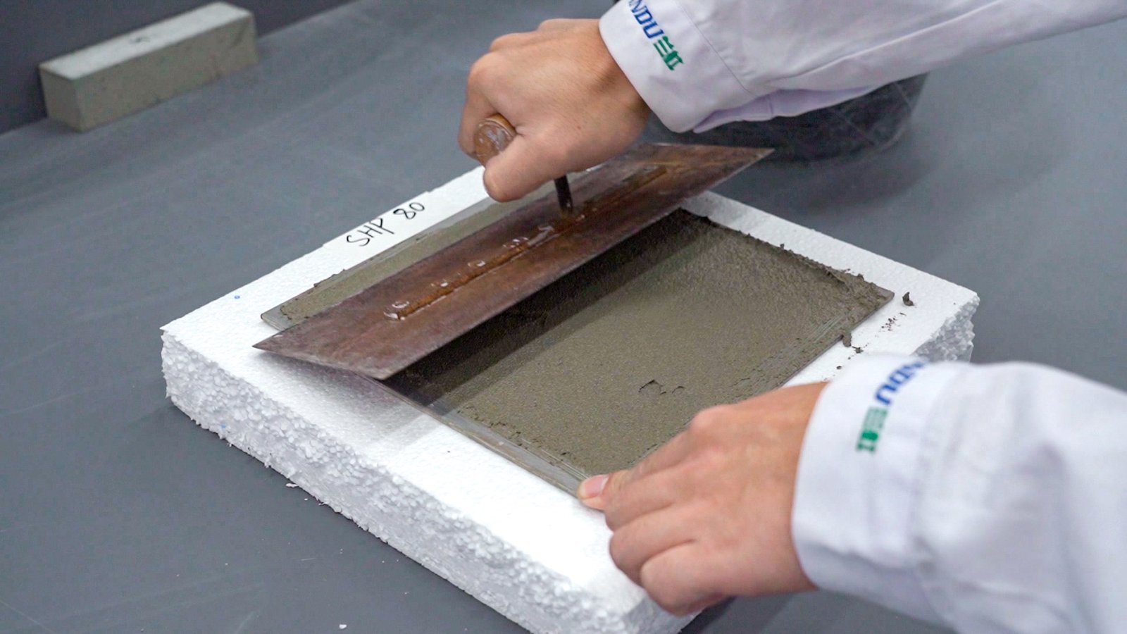 LANDU Waterproof Mortar Solution